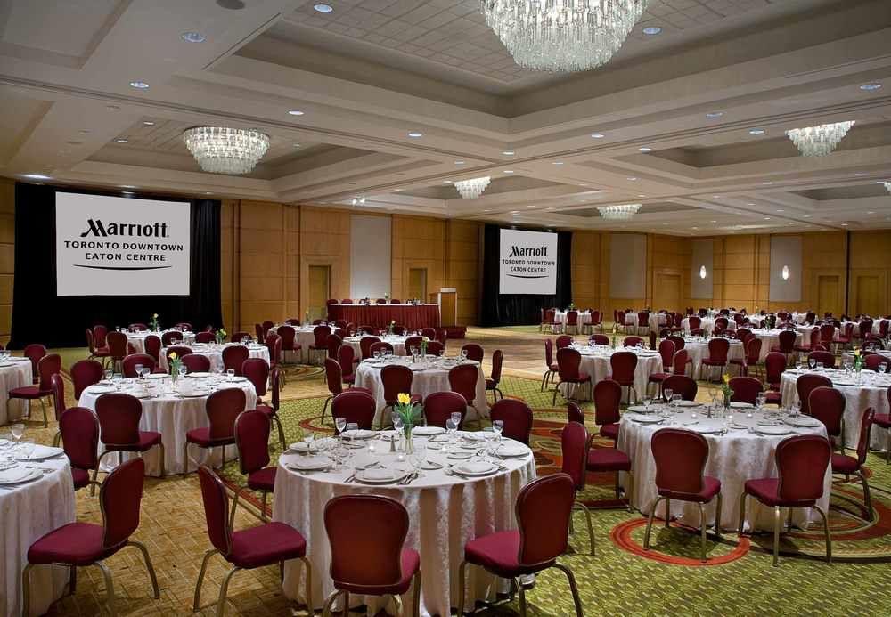 Отель Marriott Downtown At Cf Toronto Eaton Centre Экстерьер фото