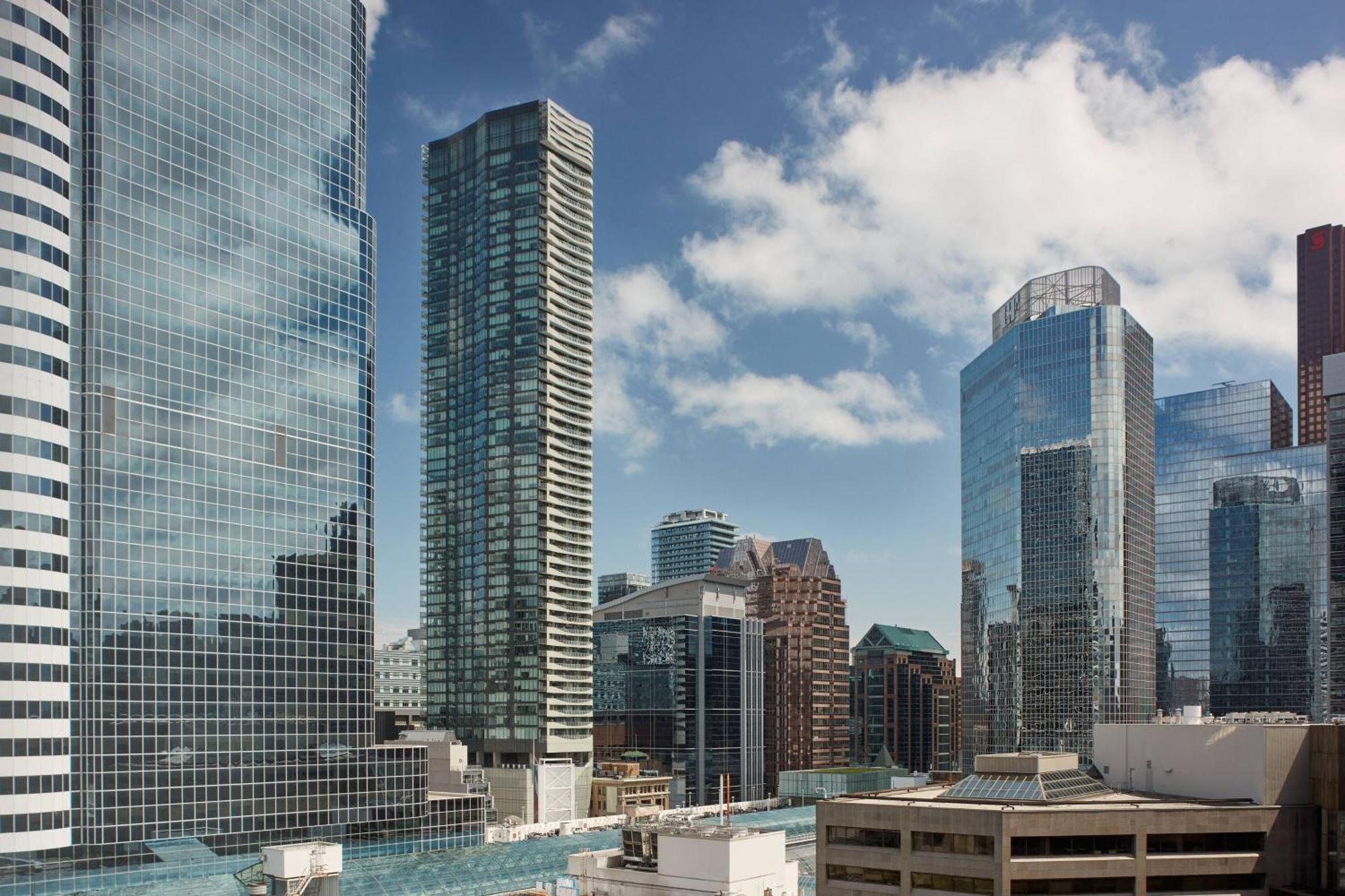 Отель Marriott Downtown At Cf Toronto Eaton Centre Экстерьер фото