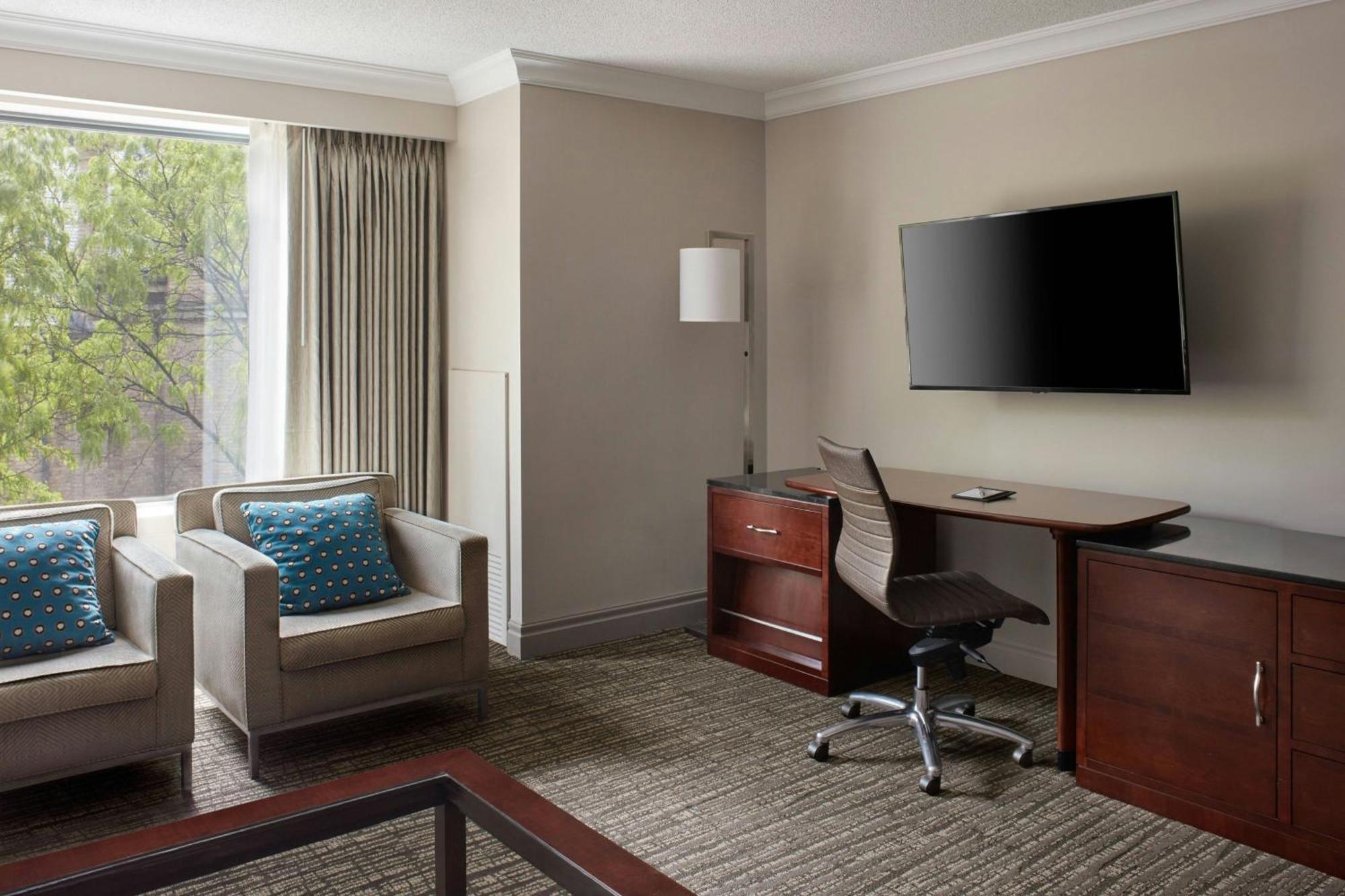 Отель Marriott Downtown At Cf Toronto Eaton Centre Экстерьер фото