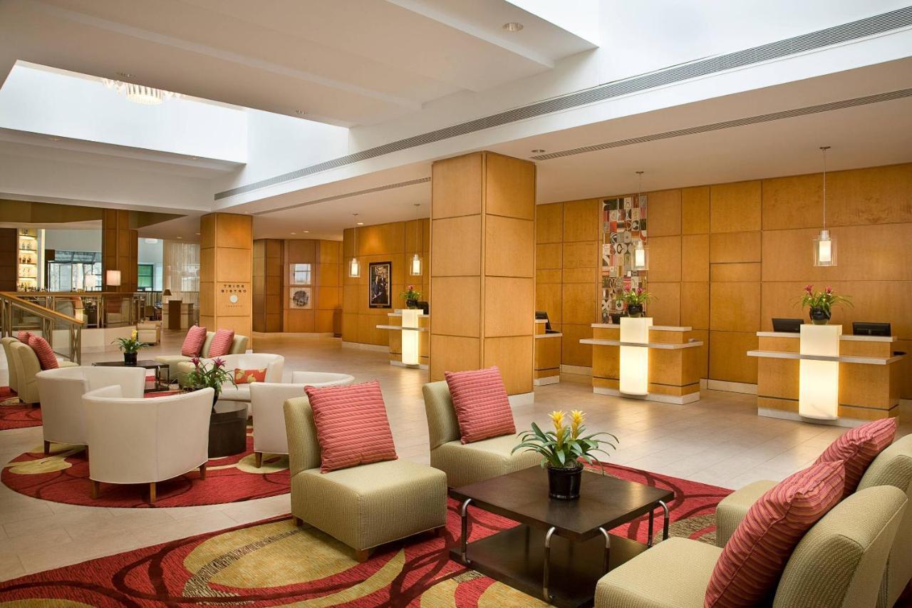 Отель Marriott Downtown At Cf Toronto Eaton Centre Экстерьер фото
