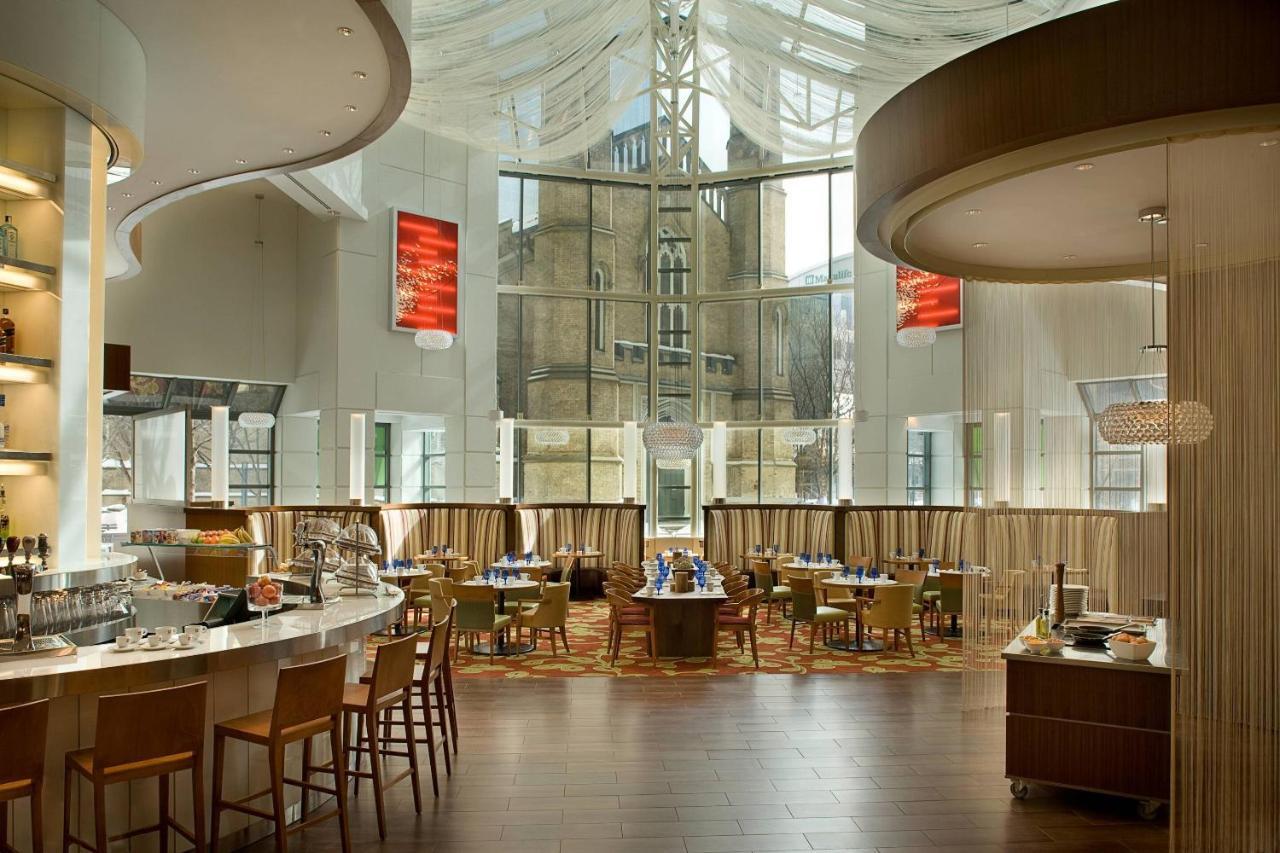 Отель Marriott Downtown At Cf Toronto Eaton Centre Экстерьер фото